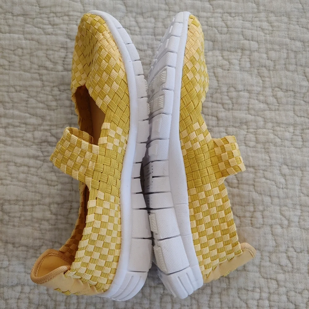 Comfort View Basket Weave Mary Jane, Size 7W, Yellow 🌻☀